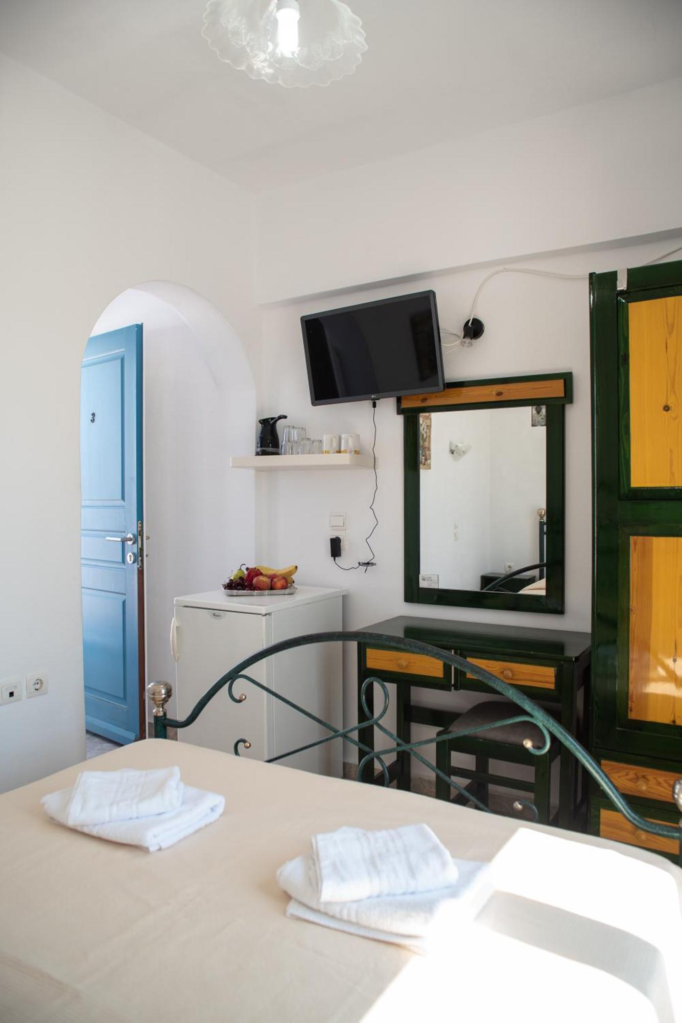 Deep Blue Aparthotel Agios Prokopios  Buitenkant foto