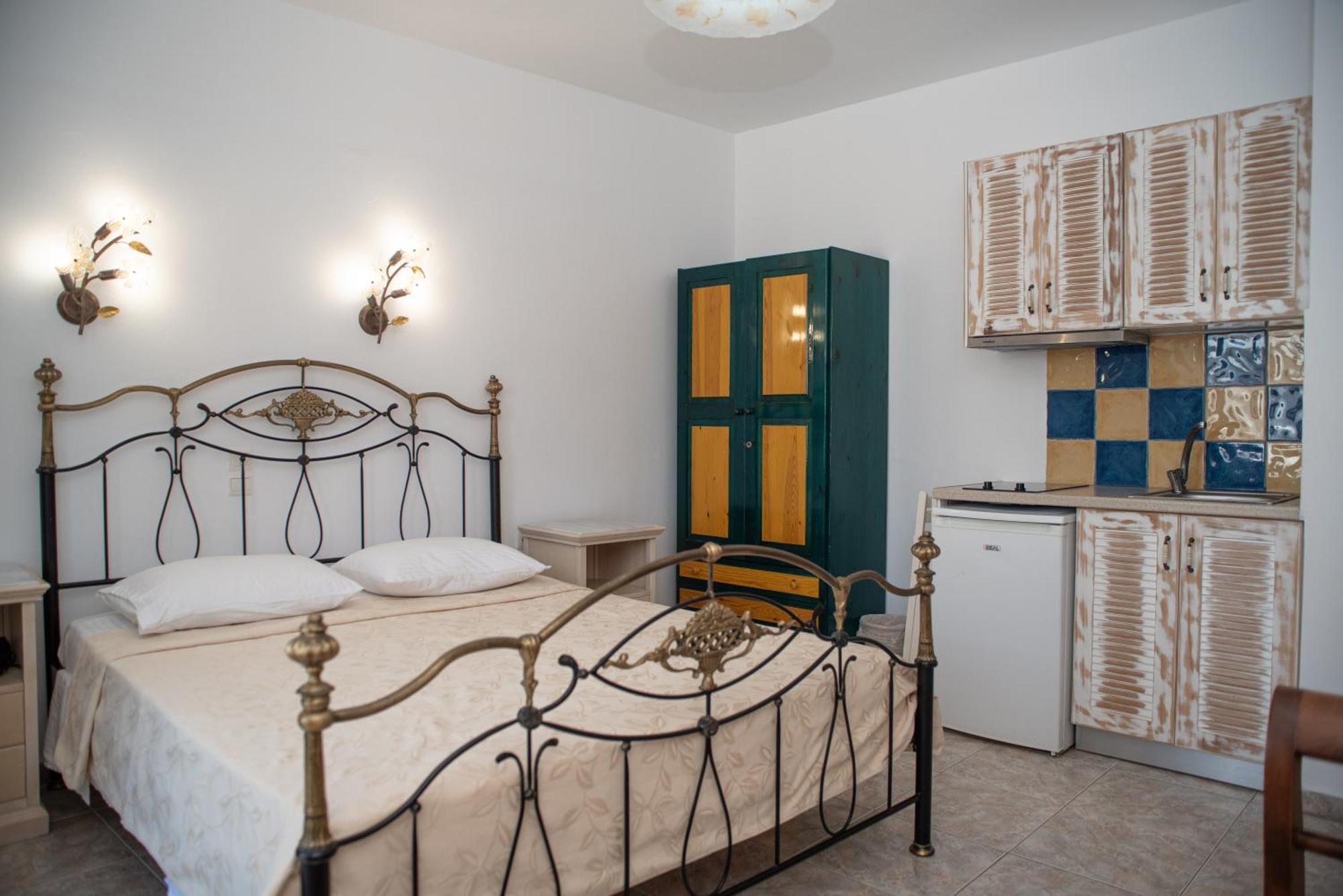 Deep Blue Aparthotel Agios Prokopios  Buitenkant foto