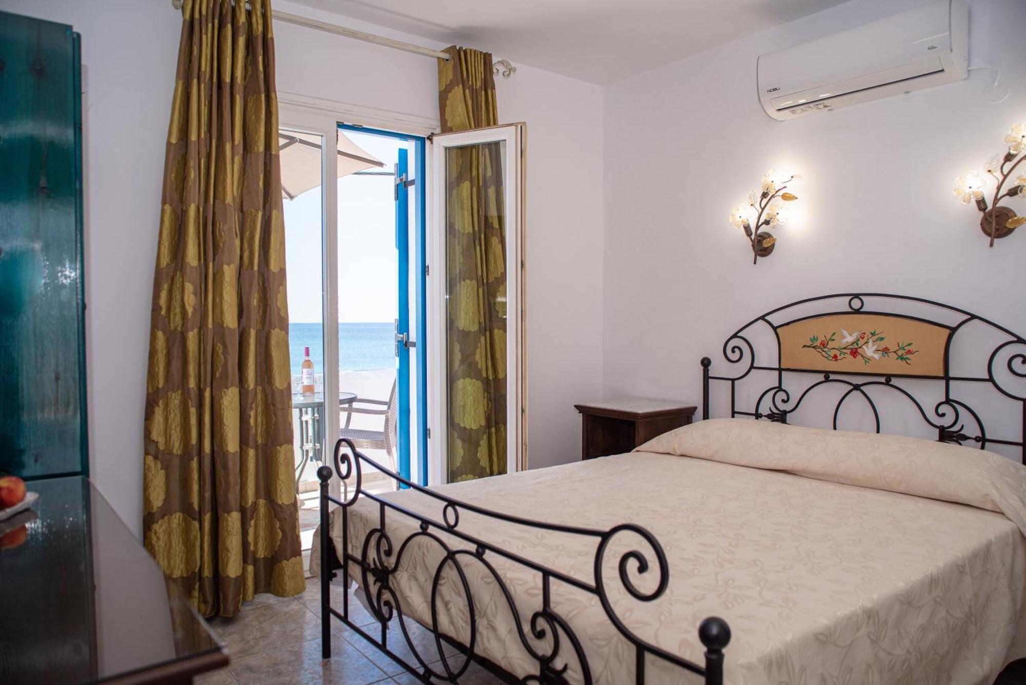 Deep Blue Aparthotel Agios Prokopios  Buitenkant foto